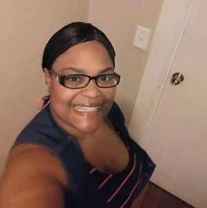 Meet your Posher, Laneisha